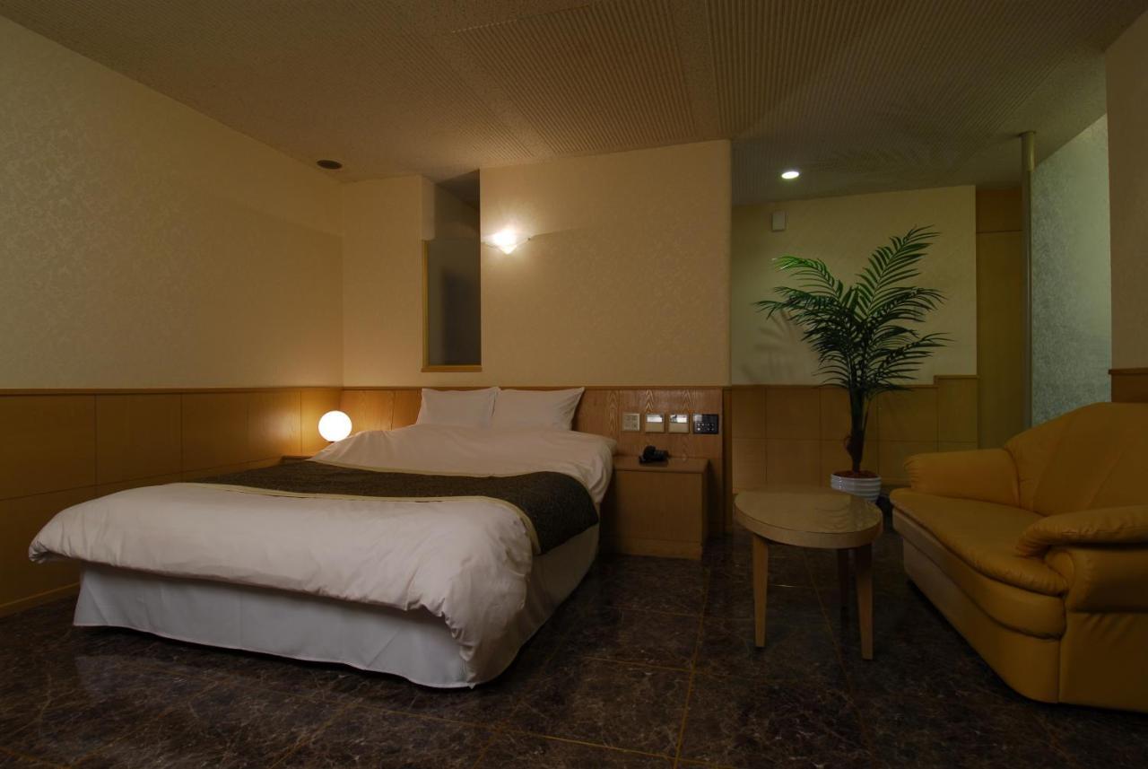 Bay Hill Club Higashi Kokura (Adults Only) Hotel Kitakyushu Esterno foto